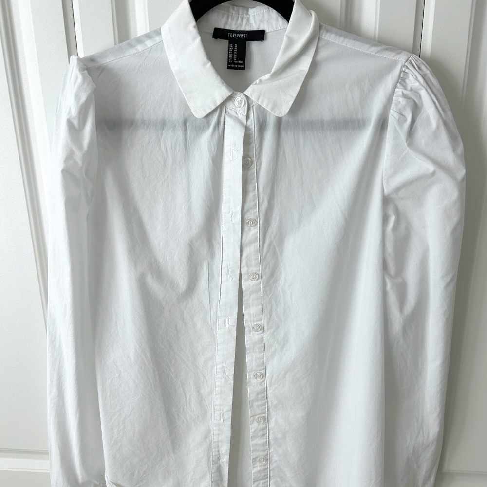 Forever 21 Medium Lightweight  Long Sleeve White Button Front Shirt